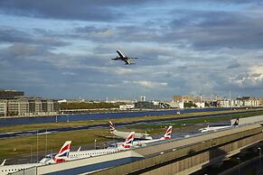 Courtyard by Marriott London City Airport
