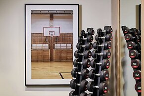 Courtyard by Marriott London City Airport