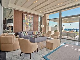 Rixos Premium Magawish Suites and Villas