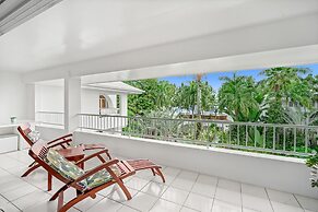 Belle Escapes - Oceanview Suite Alamanda Beachfront Resort 