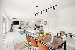 Belle Escapes - Oceanview Suite Alamanda Beachfront Resort 