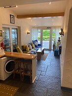 Hazelbrook Self Catering - Maximum 6 Persons