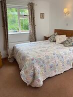 Hazelbrook Self Catering - Maximum 6 Persons