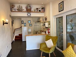 Hazelbrook Self Catering - Maximum 6 Persons