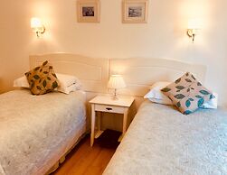 Hazelbrook Self Catering - Maximum 6 Persons