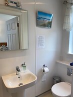 Hazelbrook Self Catering - Maximum 6 Persons