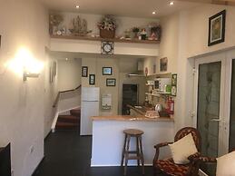 Hazelbrook Self Catering - Maximum 6 Persons