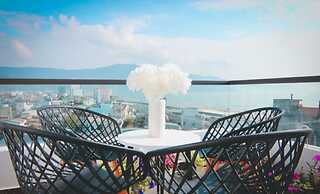 Crystal Le Apartment Danang