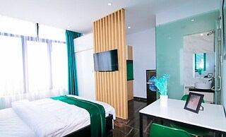 Crystal Le Apartment Danang