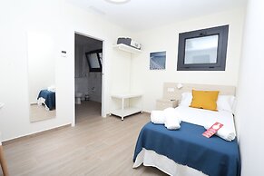Hostal Palmones