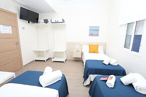 Hostal Palmones