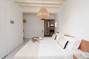 Island Mykonos Suites & Studios