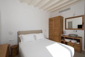Island Mykonos Suites & Studios