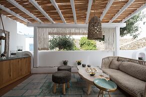 Island Mykonos Suites & Studios