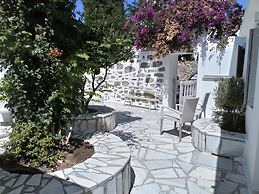 Island Mykonos Suites & Studios