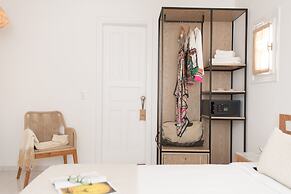 Island Mykonos Suites & Studios