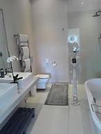 Kowie River Guest House