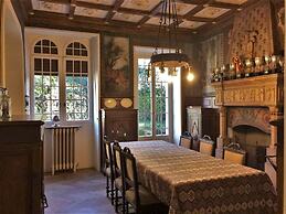 Villa Lucia Laglio with private lake access