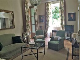 Villa Lucia Laglio with private lake access