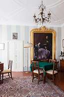 Villa Lucia Laglio with private lake access