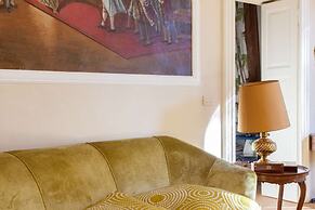 Villa Lucia Laglio with private lake access