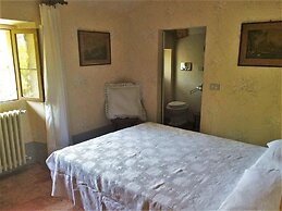 Villa Lucia Laglio with private lake access