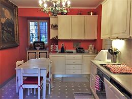 Villa Lucia Laglio with private lake access