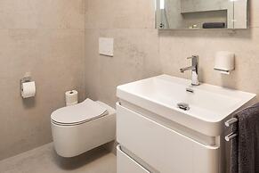 Home & Work Apartments