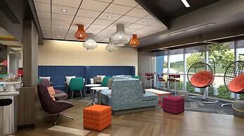 Tru by Hilton Stoughton