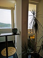 Sea View Apartments - Apartment Merivo