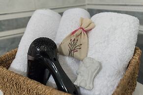 Sea View Apartments - Apartment Merivo