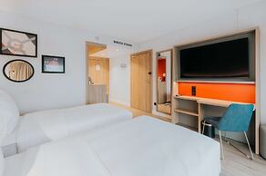 Hampton by Hilton Warsaw Reduta