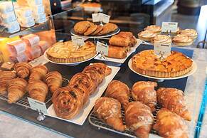 Hotel Resonance Taipei, Tapestry Collection by Hilton