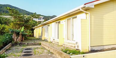 Asobi Base Yamabare House Ishigakijima