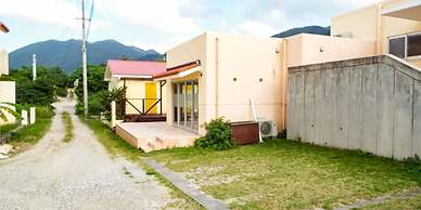 Asobi Base Yamabare House Ishigakijima