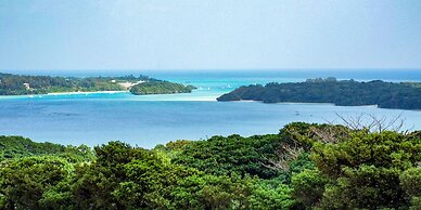 Asobi Base Yamabare House Ishigakijima