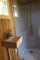 The Shearer's Hut, Sleeps 2, Wood Burner, Fire Pit