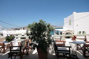 Hara Studios and Apartments