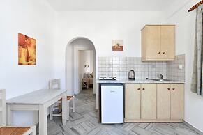 Hara Studios and Apartments