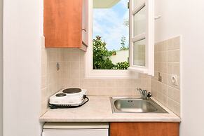 Hara Studios and Apartments