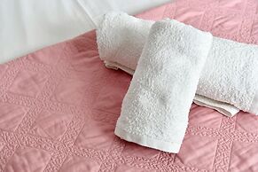 Hara Studios and Apartments