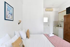 Hara Studios and Apartments