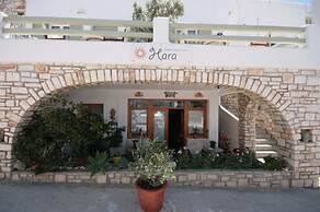 Hara Studios and Apartments