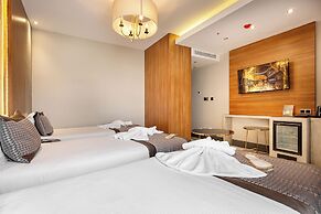 Santra Hotel