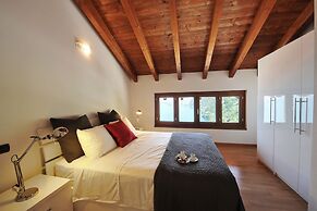 Bellano Perla Apt. 8