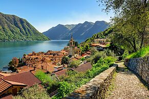 Bella Lake View