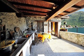 La Torre Di Porlezza