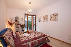 Vista d'Oro Ulivo Apt. 4