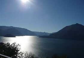 Vista d'Oro Ulivo Apt. 8