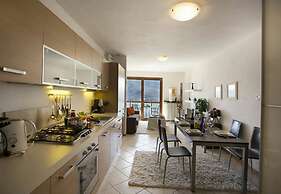 Vista d'Oro Ulivo Apt. 8